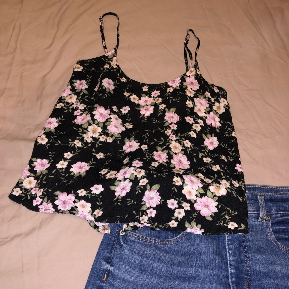 American Eagle Floral Crop Top